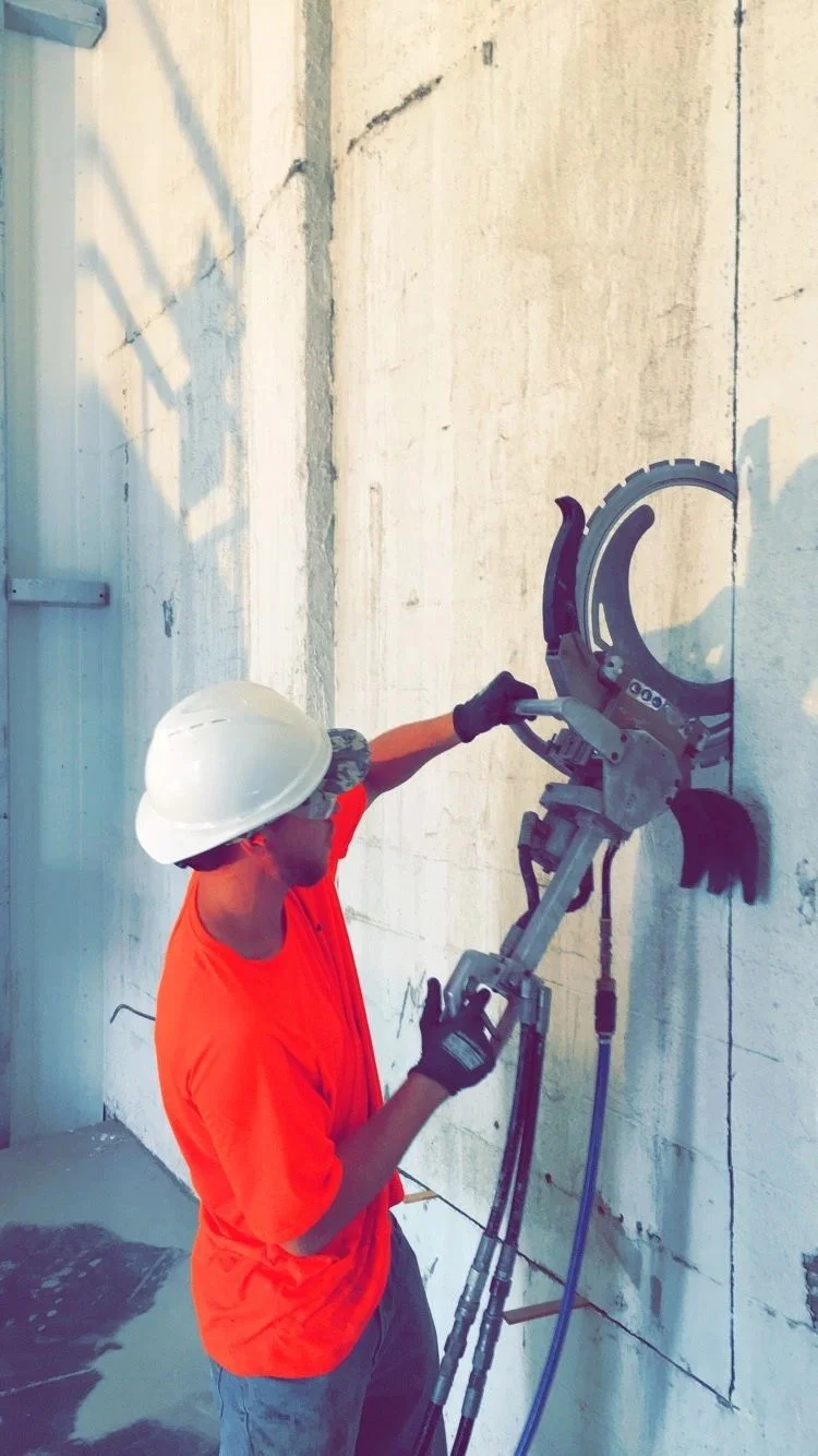 Concrete sawing equipment