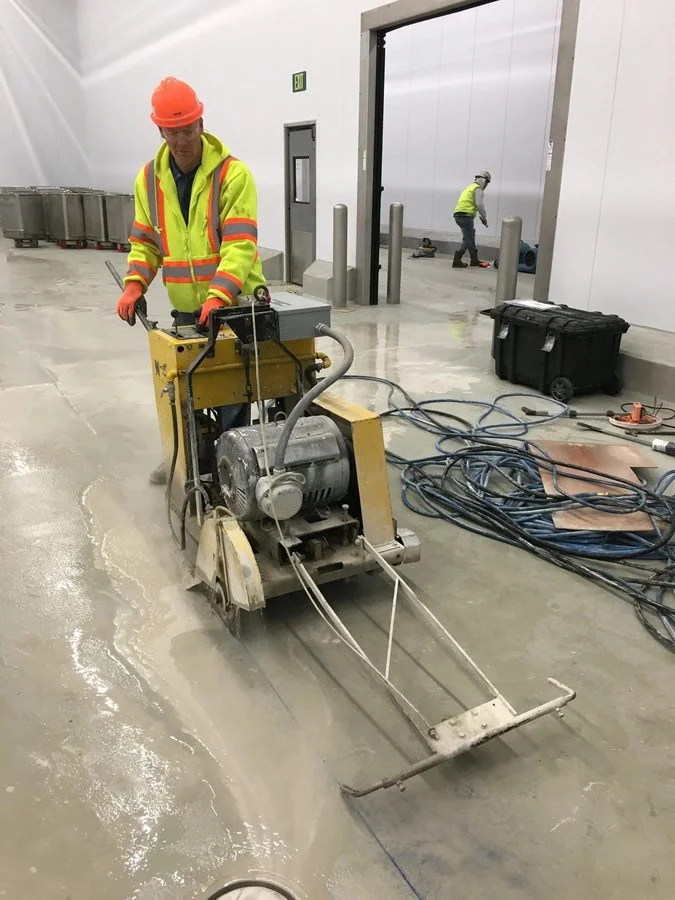 Floor grinding and concrete flat sawing